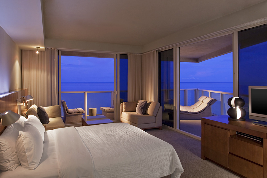 Cool Corner Suite